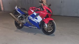 Honda CBR 600 F4I 2001 [upl. by Cchaddie]