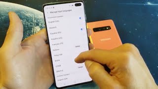 Galaxy S10 S10 S10E How to Switch  Add More Languages to Keyboard [upl. by Arraes]