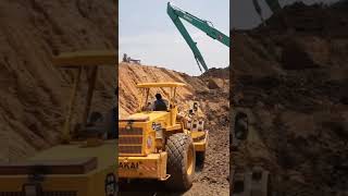 Compacting and backfilling a Trench  Core trench of a earthen dam [upl. by Friday]