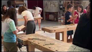 VIDÉO La rentrée des classes en avance pour des collégiens de JeanRostand à Thouars [upl. by Emmit]