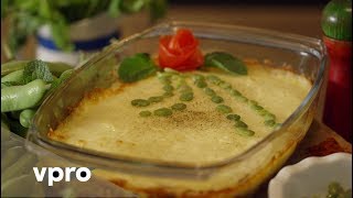 Recept Syrische tuinbonenschotel Foul Bechamel van Ammar amp Abdullah [upl. by Anai547]