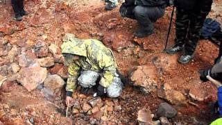 Lighting paper on fire with volcanic rock at Tolbachik in Russia [upl. by Kerstin]