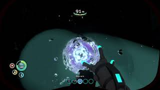 Subnautica—Killing Warpers with Acid Mushrooms [upl. by Bruce]