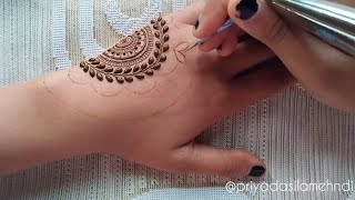 Karwa Chauth Special back hand mehndi design  Easy mehndi design  Mehandi ka design  Mehndi 2024 [upl. by Pironi]