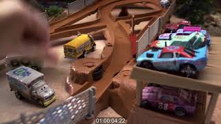 Thunder Hollow CrissCross Trackset  Cars 3 [upl. by Joelly]