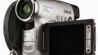 Sony Handycam DCRDVD201E Camcorder with Sony Video Flash Light HVLFDH3 [upl. by Jarrid]