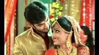 Mix of romance and masti in Punar Vivah [upl. by Yodlem]