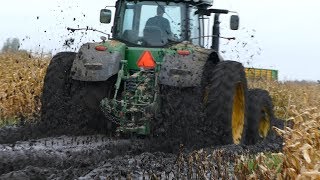 John Deere 8370R Diving in To The Mudhole During Maize Season  Häckseln  DK Agriculture [upl. by Rafa]