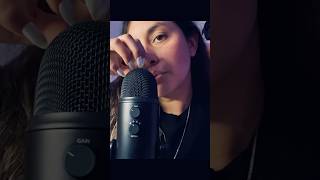 Masaje craneal ♥️ asmr asmrcommunity blueyeti scratching scratchingasmr [upl. by Aihsoem]