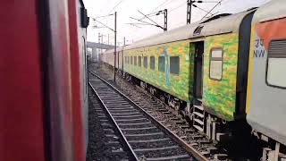 Sealdah New Delhi Rajdhani Express Dhanbad Howrah Coalfield Superfast Train Parallel Race amp Overtake [upl. by Aivatan236]