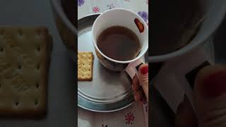 এক কাপ চা এ আমি তোমাকে চাই youtubeshorts greenteabenifits greentea goodmorning morning [upl. by Zeralda284]