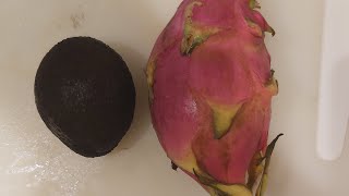 slicing avocado and sweet dragon fruit fruit yummy viral [upl. by Akinaj]