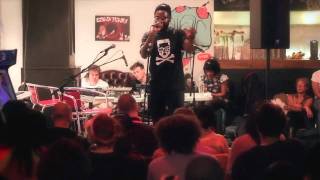 Mikill Pane  Little Lady  LIVE at Writers Block 13th Feb 2011 [upl. by Drofnats]