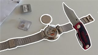 How to Change a Watch Battery with knife  Changement pile montre fond clipsé couteau [upl. by Fanchie]