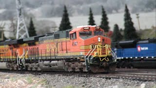 HO Scale Railfanning Modern BNSF Intermodal Train [upl. by Asus]