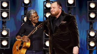 GRAMMYs Tracy Chapman Makes RARE Appearance to Sing Fast Car With Luke Combs [upl. by Rehpitsirhc]