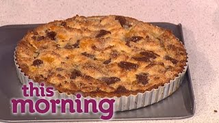 Jamie Oliver Cooks His Panettone Pudding Tart  This Morning [upl. by Einobe]