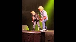 Rick Parfitt and Son Tommy O2 19 Dec 2014 Status Quo [upl. by Cecilia78]