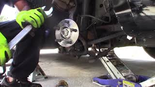 Chrysler 300 wheel Hub Replacement [upl. by Thorstein]