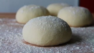 Italienischer Pizzateig Selber Machen Rezept  Italian Pizza Dough Recipe  ENG SUBS [upl. by Akibma65]