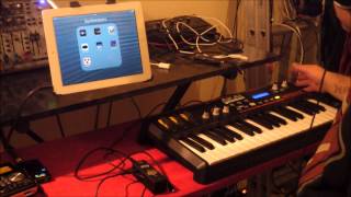 How To Connect Any Midi Keyboard To Your iPad [upl. by Ominoreg455]