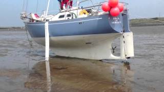 Vancouver 27 sailing boat beaching legs [upl. by Dotty114]