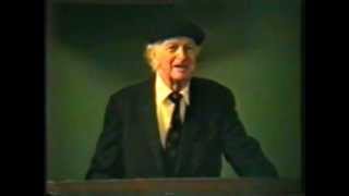 Dr Linus Pauling on Vitamin C and Heart Disease Stanford Medical School  27 Feb 92 [upl. by Sillek]