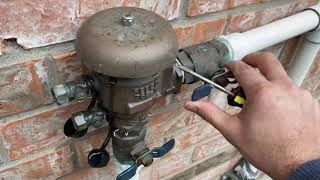 Winterize Sprinklers  How to Drain your Sprinklers wBackflow Preventer [upl. by Jayne]