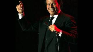 Julio Iglesias  Due Pazzi D Amore [upl. by Alorac]