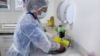 Como é feito o processo de esterilização de material odontológico [upl. by Mesics]