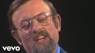 Roger Whittaker  I Dont Believe In If Anymore Liedercircus 23041976 VOD [upl. by Eelrefinnej]