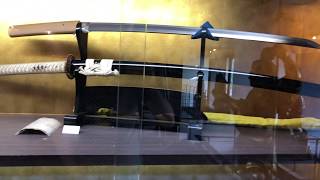 Where to buy a real Katana Samurai sword in Japan Kyoto Tozando [upl. by Eivod]