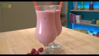 Recette de Milkshake à la framboise  750g [upl. by Ydnew]