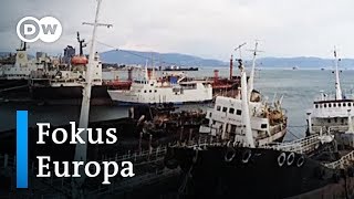 Griechenland Schiffswracks voraus  Fokus Europa [upl. by Irrek]