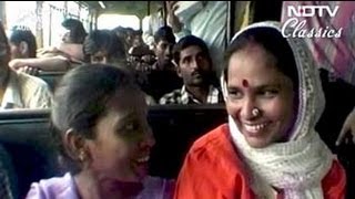 Good Morning India Delhi crowd and a bus ride Aired August 1998 [upl. by Ahseenyt504]