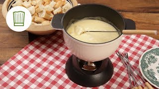 Schweizer Käsefondue  Chefkoch [upl. by Meara]