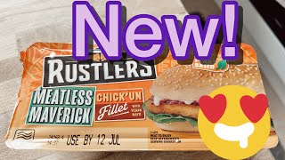 Rustlers Meat Free Chick’un Fillet Sandwich New Microwave Lunch [upl. by Nnylorac303]