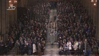 Messe de la Résurrection 2017 à NotreDame de Paris [upl. by Ettenajna414]