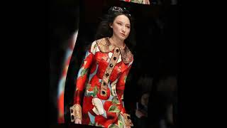 Dolce amp Gabbana brillando en desfile de Moda [upl. by Eelah]