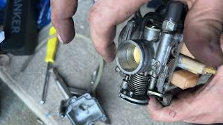 Vespa ET4 125 Carburettor Cleaning [upl. by Schinica345]