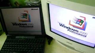 Windows 2000 vs Windows 2000 [upl. by Greenleaf]