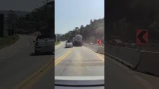 shorts car transitos carros traffic susto flagrant [upl. by Avan808]