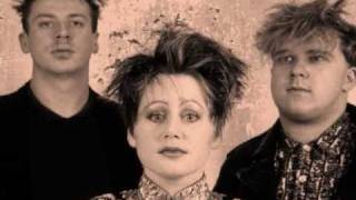 Cocteau Twins  Calfskin Smack Live Session [upl. by Uund]