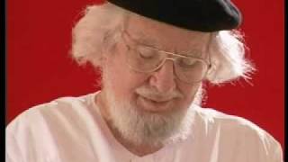 Ernesto Cardenal Homenaje a las Madres de Plaza de Mayo [upl. by Eiger879]