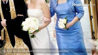 How to Pick Mother of the Bride Dress  Perfect Wedding [upl. by Retep]