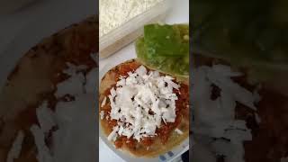 Sopes de chicharrón prensado [upl. by Mazlack]