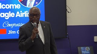 US Congressman Jim Clyburn visits old elementary school now a charter school in Sumter [upl. by Nivak]