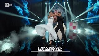 Il Tango di Bianca Guaccero e Giovanni Pernice  Ballando con le Stelle 30112024 [upl. by Tremain]