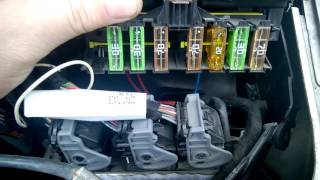 Peugeot 307sw Suursulakkeet  BIG FUSES that are hidden from you [upl. by Enerak]