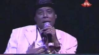 Ali Birra  Anis biyyan qaba  live Oromo Music [upl. by Hettie520]